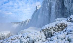 Niagara Falls Frozen