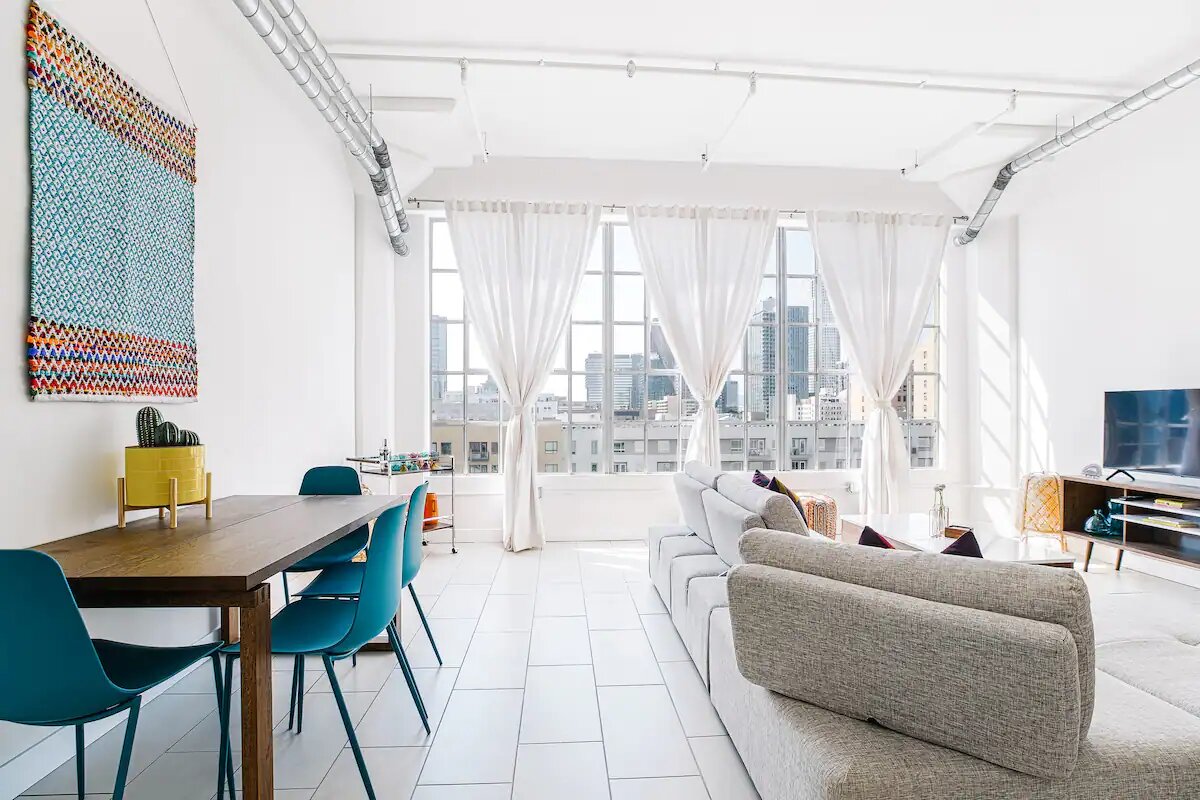 8 Family-Friendly Airbnbs in Downtown, Los Angeles - Curated 2024