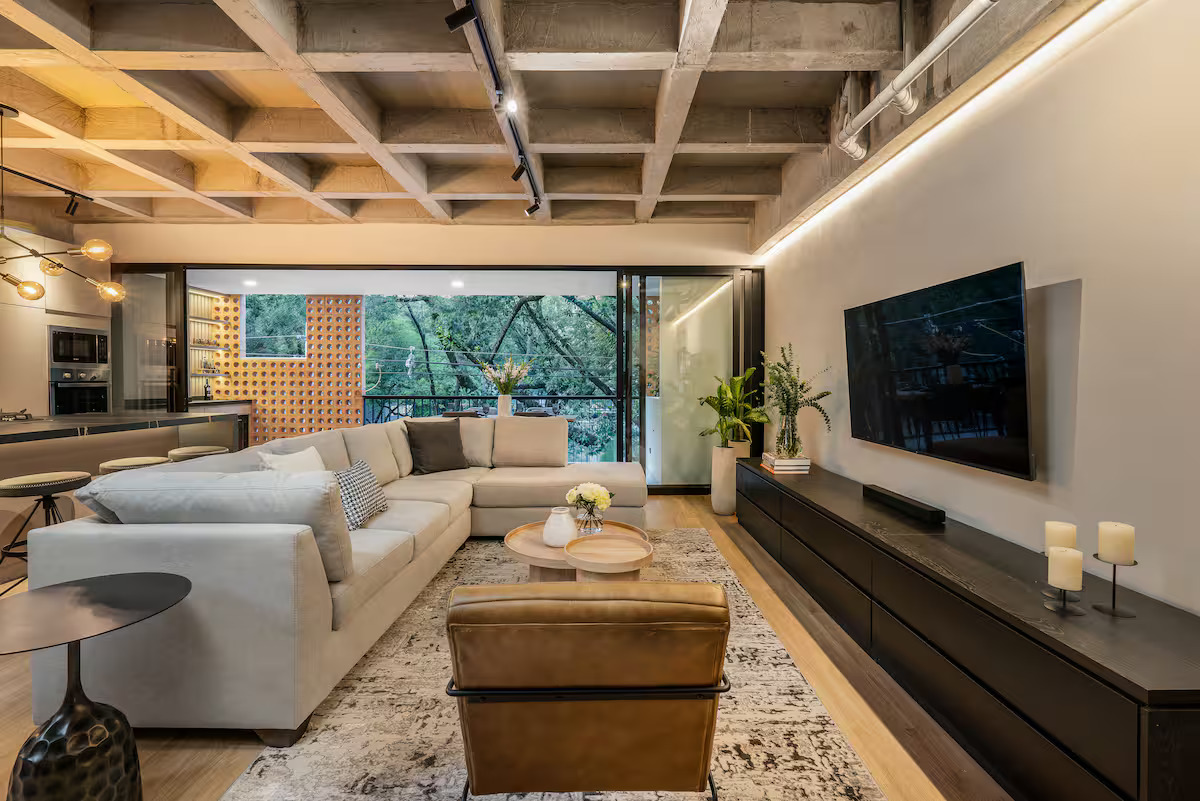 8 Best Airbnb Stays in Medellín, Colombia to Book in 2026