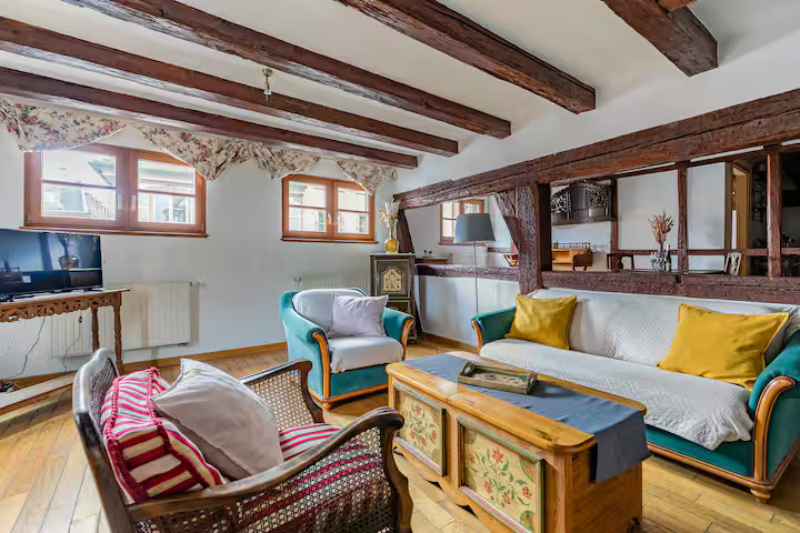 8 Best Airbnb Stays in Strasbourg, France Near Christmas Capital