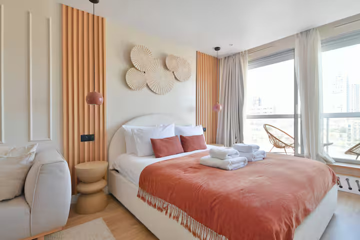 8 Best Airbnb Stays in Paris, France with Eiffel Tower Views for New Year’s Eve